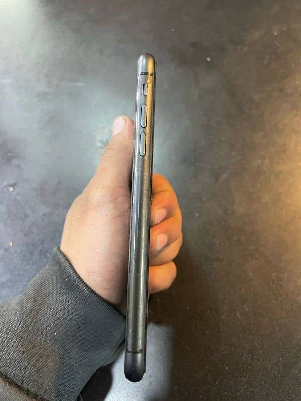 iPhone 11 non pta 6