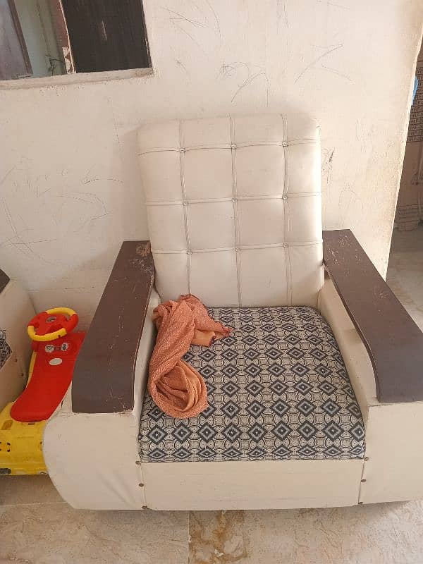 7 seater sofa set for sell 2