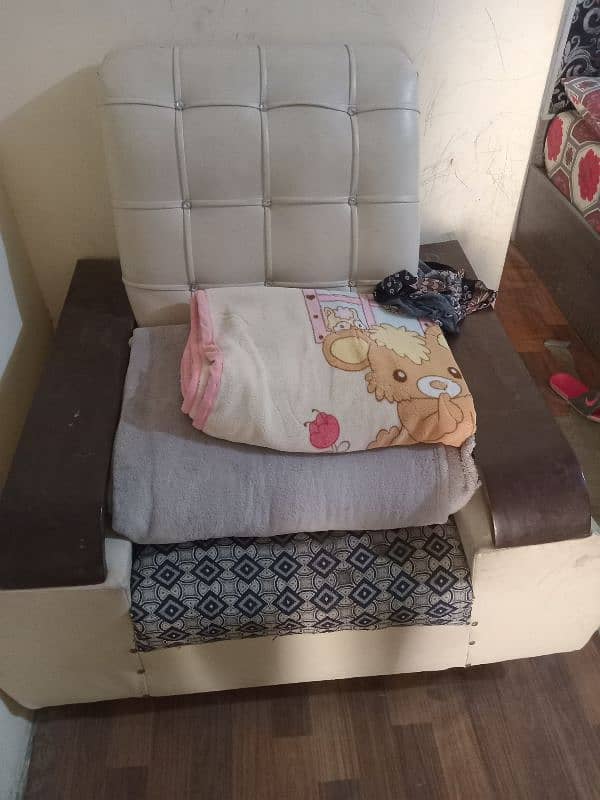 7 seater sofa set for sell 3