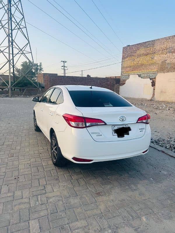 Rent a Car Service in Rs 5000 per day/_. Corolla, Honda BRV,Yaris 2