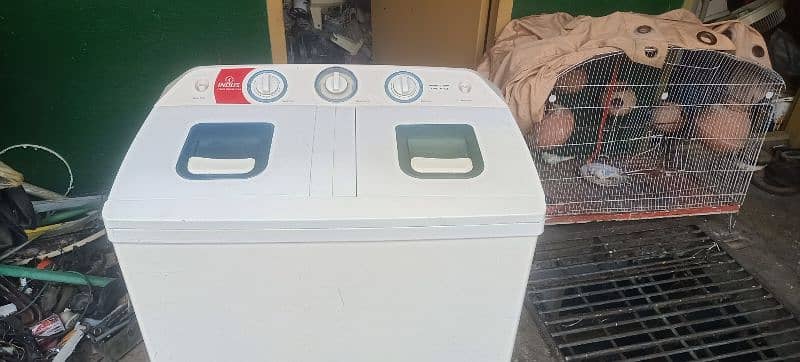 Indus washing machine with spinner 0