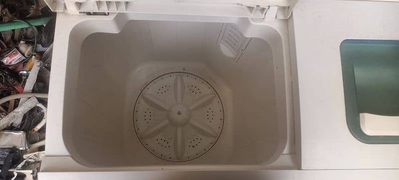 Indus washing machine with spinner 2