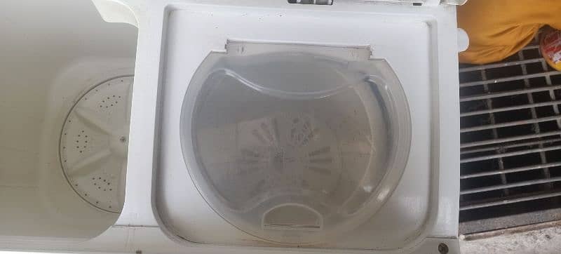 Indus washing machine with spinner 3