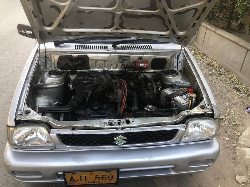 Suzuki Mehran VXR 2005 (urgent sell ) 4