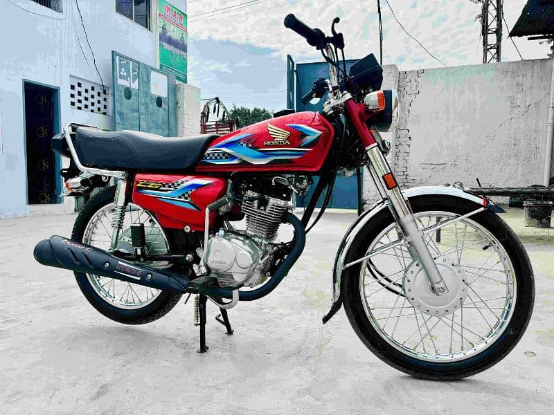 Honda 125 motorcycle For Urgent sale 1