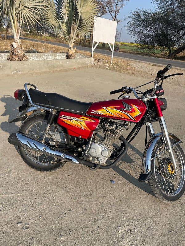 Honda CG 125 For Sale. 10/10 Condition. 2