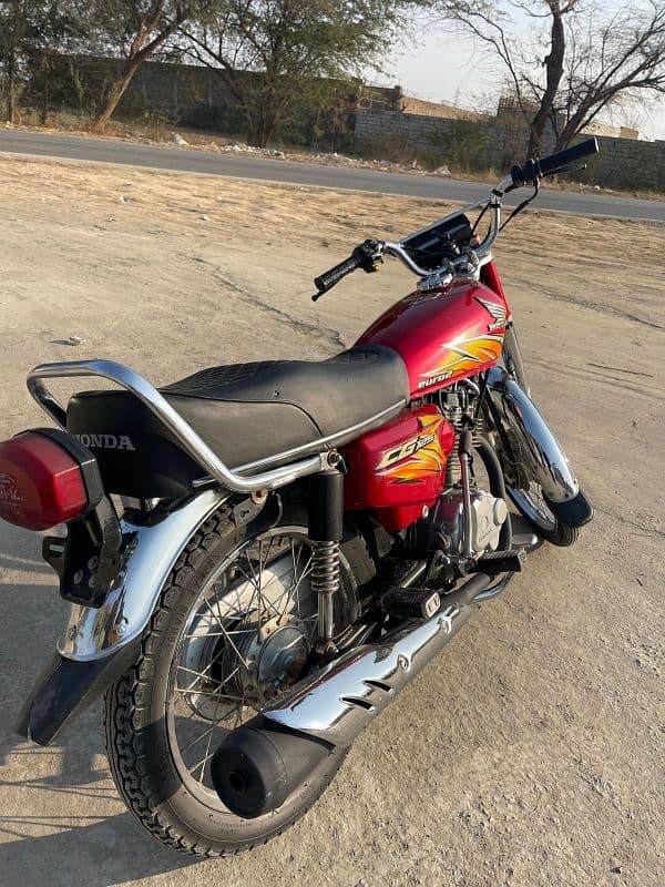 Honda CG 125 For Sale. 10/10 Condition. 4