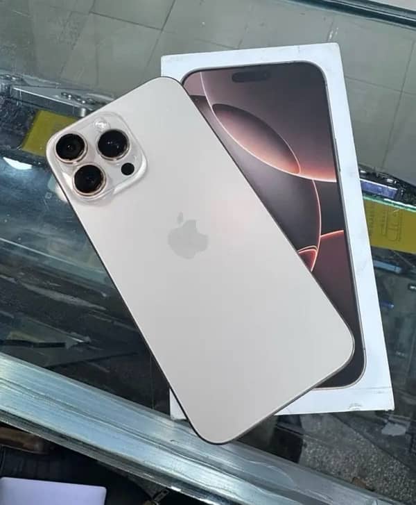 iPhone 16 pro max 256 hk factory unlock 0