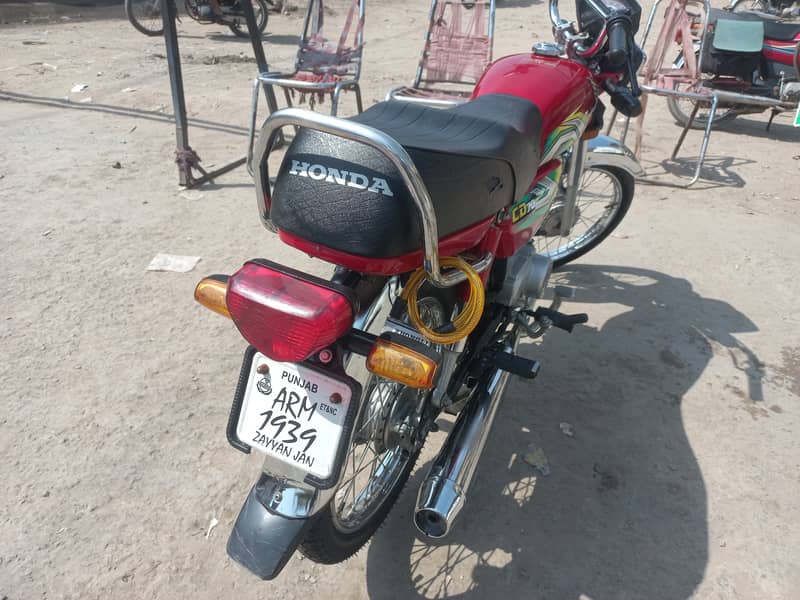 Honda CD70 for sale 6