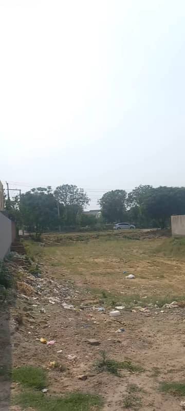 1 kanal plot for sale in DHA phase 7 in very cheap price 1