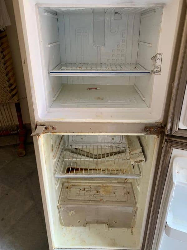 medium fridge for sale 6