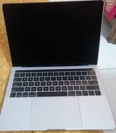 MacBook pro 2017 | Touch bar | 16GB | 512 GB