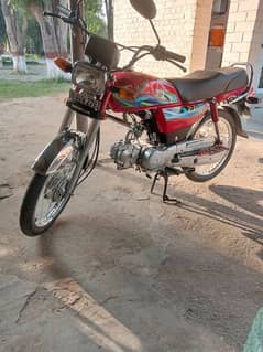 Honda 70 urgent for sale in Rawali cantt Gujrawala.