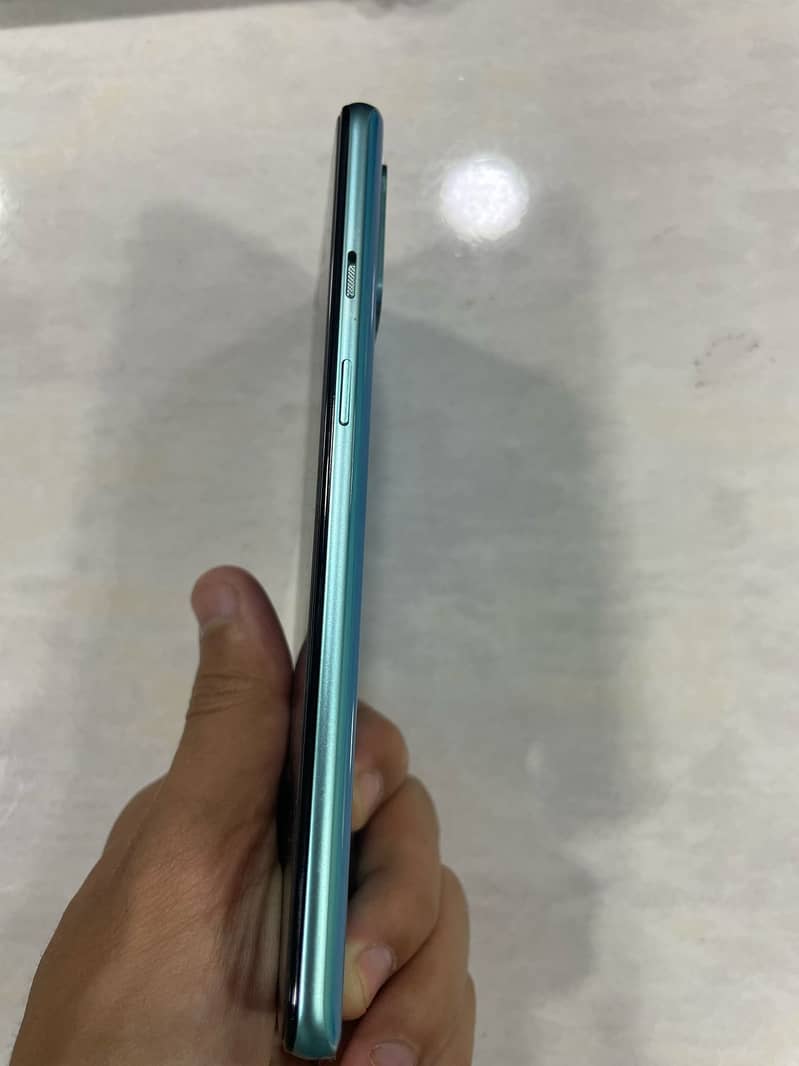 One Plus 8T 4