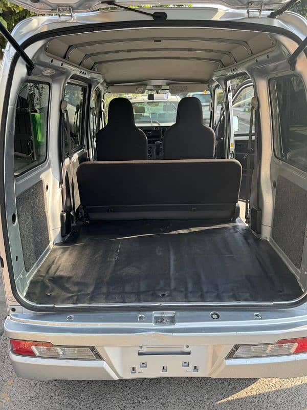 Daihatsu Hijet 2019 5