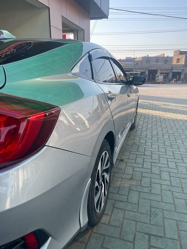 Honda Civic Oriel 2018 2