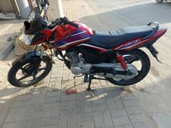 Honda CB 125f: single owner used