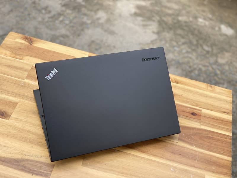 Lenovo x260 Cor i5 6th Gen 8gb ram/256G SSD (Dual Battery Model) 1