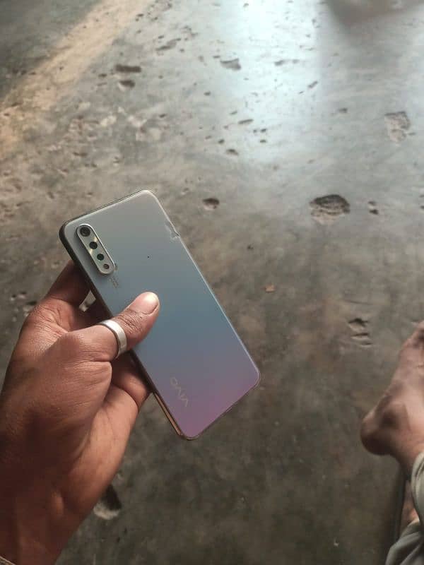 vivo s1 for sale 4gb128gb original phone 3