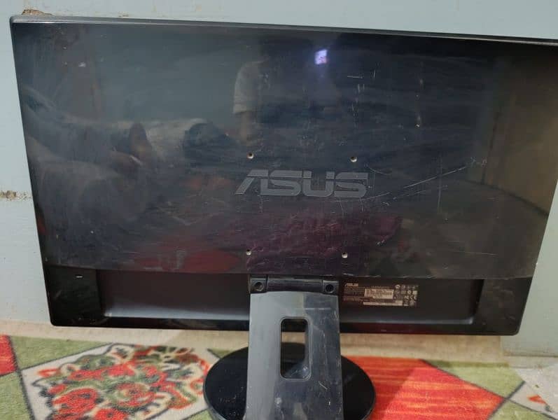 21 INCH HD GAMING MONITOR for sale 1