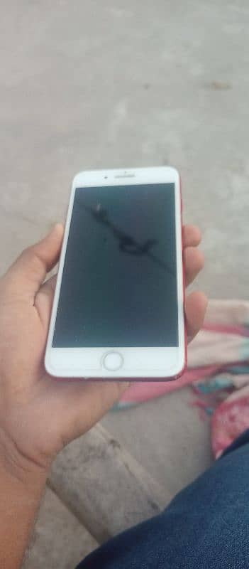 HELLO ALL I AM SELLING IPHONE 7 PLUS 256GB 0