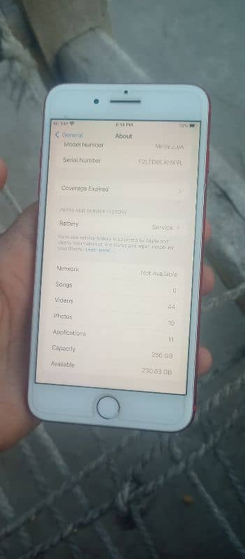 HELLO ALL I AM SELLING IPHONE 7 PLUS 256GB 4