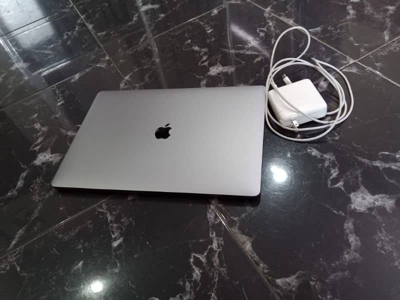 MacBook pro 2019_16inch ( 16GB/512GB SSD ) 7