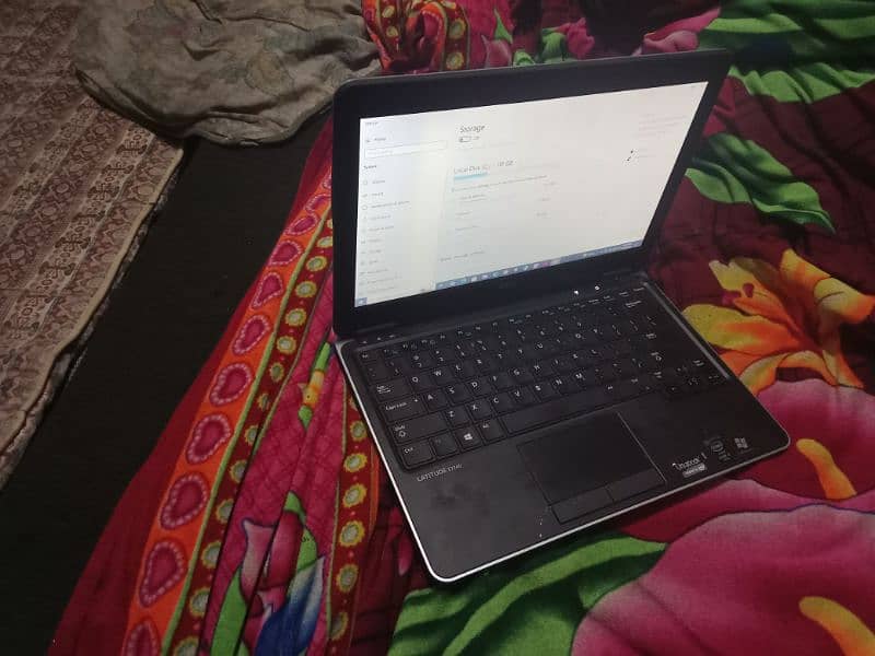 sale laptop 2