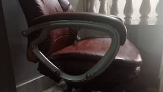 executive hydraulic revolving chair