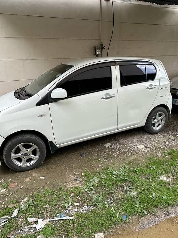 Daihatsu Mira 2014 3