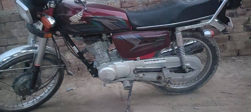 Honda 125 sale good condition work not required 3