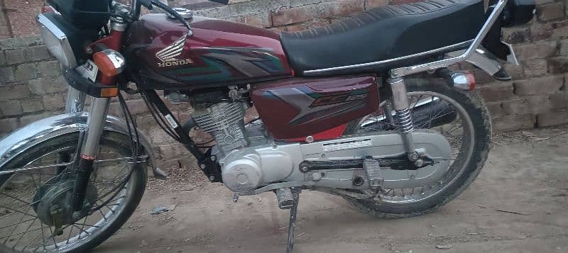 Honda 125 sale good condition work not required 6