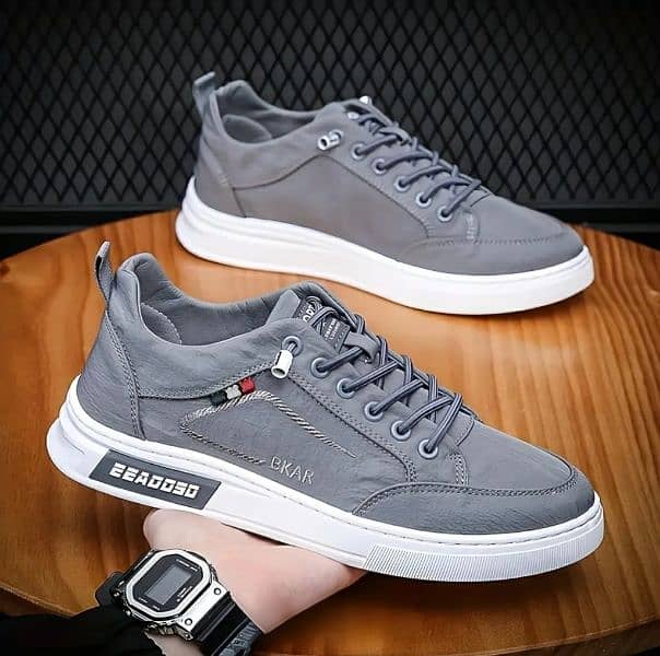 Low Top Casual Shoes 1