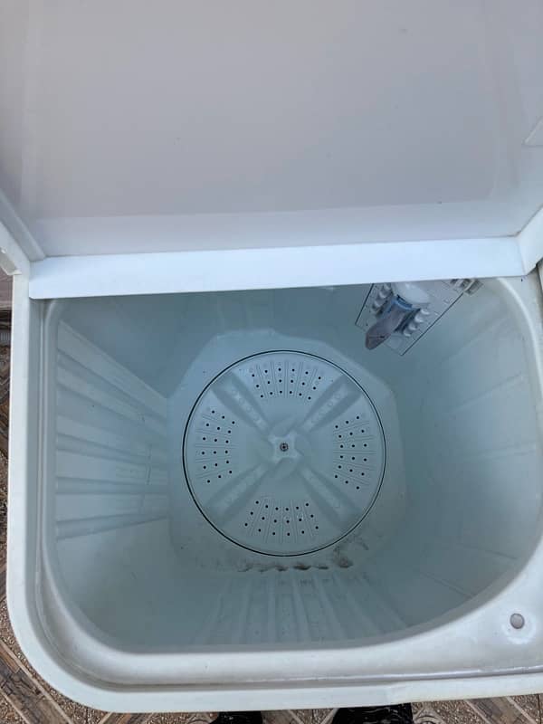 Haier Dual tub washing machine 5