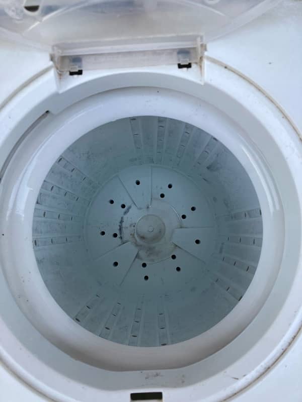 Haier Dual tub washing machine 8