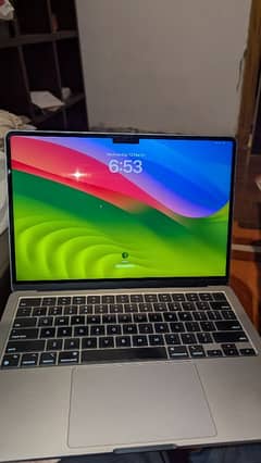 macbook air M2