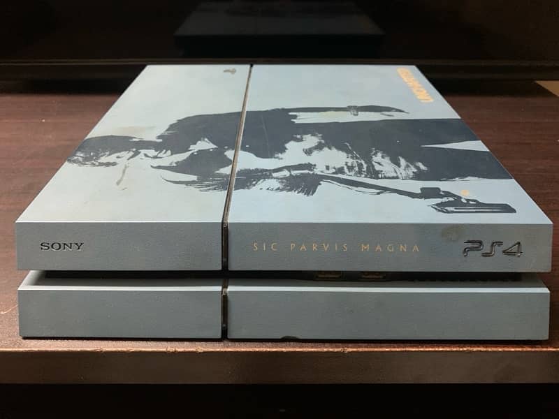 PlayStation 4 FAT uncharted 4 special edition 1