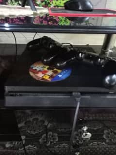 playstation 4 good condition 2 controller 6 games