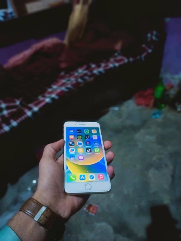 iphone 8 plus 4