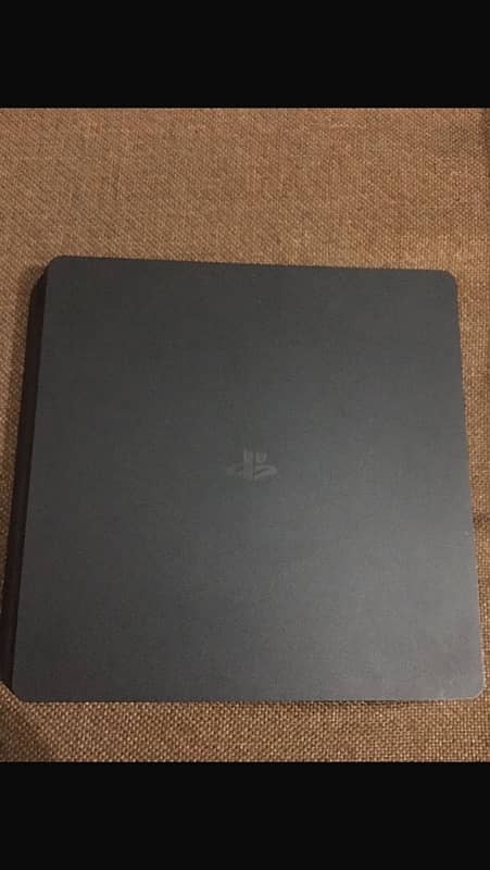 PS4 SLIM FOR ONLY IN 70K 2