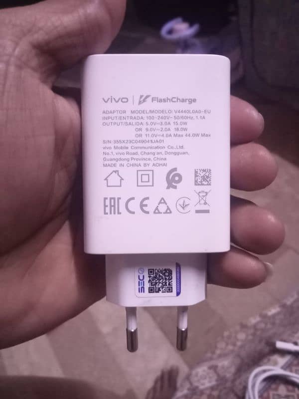 vivo y27 ka chargr ha condition 10y10 ha 0