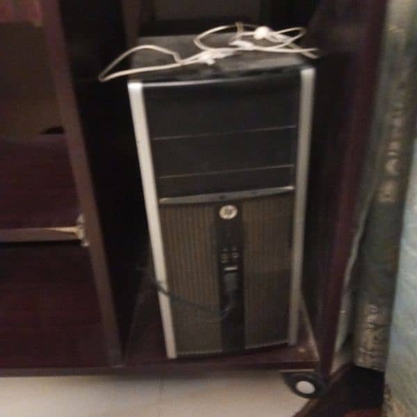 used desktop computer 0