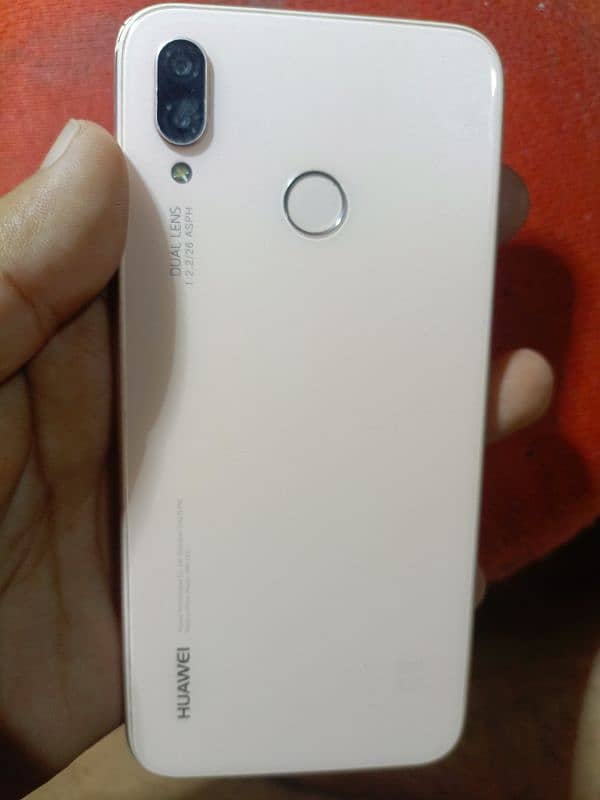 p20 lite 4(128) 6