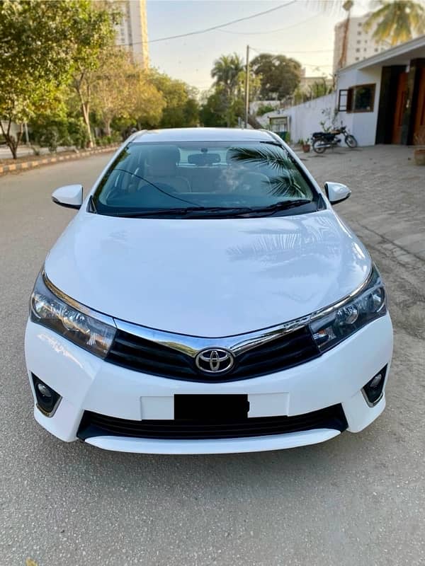 Toyota Corolla Altis 2016 1