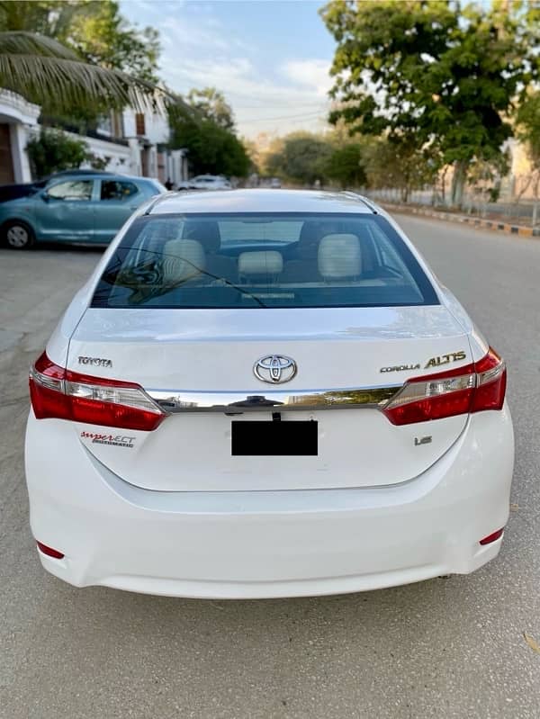 Toyota Corolla Altis 2016 3