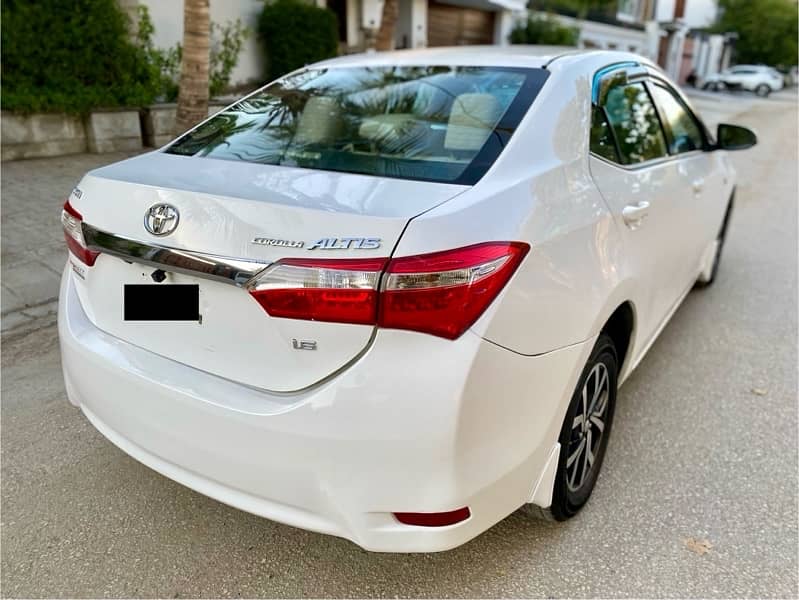 Toyota Corolla Altis 2016 6