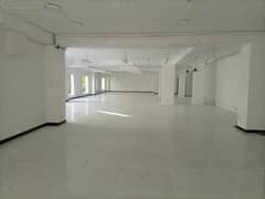 1.5 Kanal Warehouse Hall for Rent in Johar Town Near Khokhar Chowk Vip Location For Werehouse , Stichting Unit, Other Distribution Setup and Production Unit