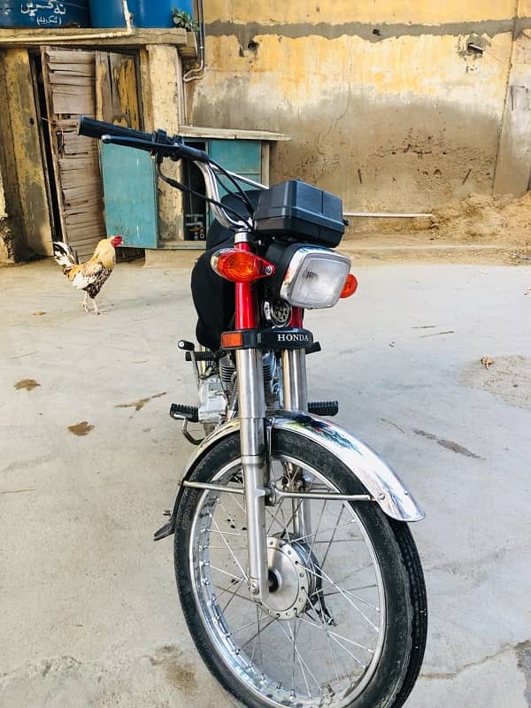 Honda CG-125 karachi number 6