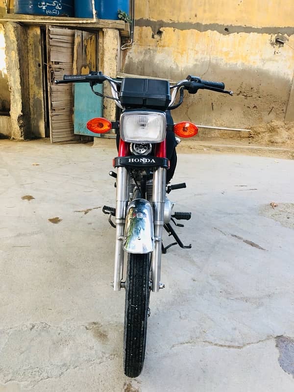 Honda CG-125 karachi number 7