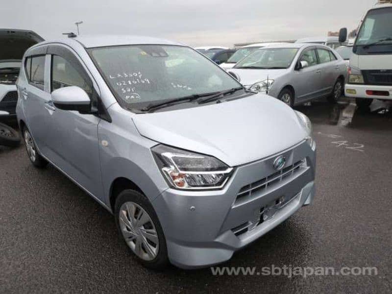 Daihatsu Mira 2021 0